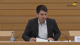 Alexander Salomon im Plenarsaal
