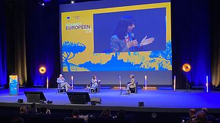 Podium des Ausschusses der Regionen