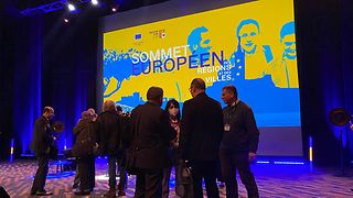 Teilnehmer im Gespräch