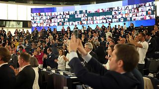 Die Delegierten des Ausschusses der Regionen trafen sich zum Schlussevent der Konferenz zur Zukunft Europas in Straßburg.