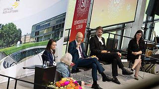 Fünf Gäste beim Podiumsgespräch zum 50-Jahr-Jubiläum der LpB