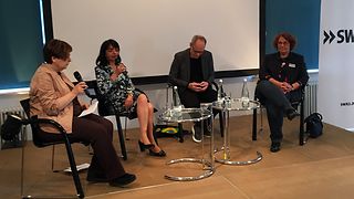 Podiumsdiskussion mit Anna Koktsidou, Beauftragte für Vielfalt und Integration des SWR, Landtagspräsidentin Muhterem Aras, SWR-Intendant Prof. Dr. Kai Gniffke und Prof. Dr. Astrid Pellengahr, Direktorin des Landesmuseum Württemberg