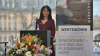 Muhterem Aras am Rednerpult