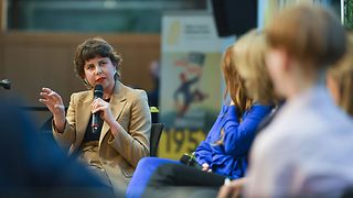 Gitte Zschoch im Gespräch auf dem Podium