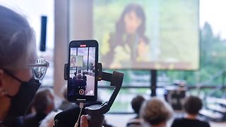 Die Veranstaltung wird gefilmt