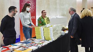 Verkaufsstand der Landeszentrale für politische Bildung