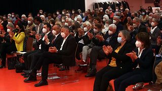 Das Publikum applaudiert