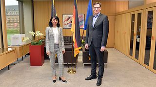 Landtagspräsidentin Muhterem Aras empfängt den Budapester Oberbürgermeister Gergely Karácsony in Ihrem Dienstzimmer