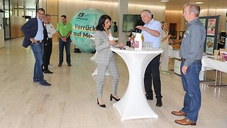 Landtagspräsidentin Muhterem Aras spricht mit Vertretern der Biosphärengebiete Schwarzwald und Schwäbische Alb