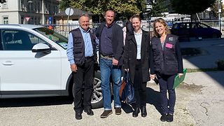 Josef Frey mit Mitgliedern der Wahlkommission BIH