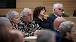 Gäste im Plenarsaal