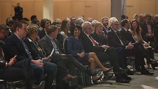 Viele Gäste in der Lobby