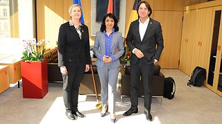 Landtagspräsidentin Aras empfängt die Botschafterin der Republik Lettland, Alda Vanaga 