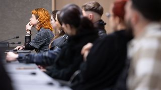 Jugendliche im Gespräch