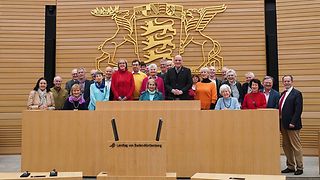 Eine Delegation ehemaliger MdL des saarländischen Landtags besucht Stuttgart