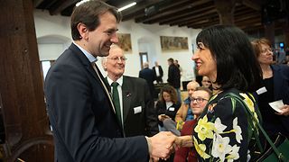 Mutherem Aras begrüßt Andreas Jung MdB