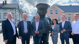 Denkmal für den Toripolliisi, den Marktpolizisten von Oulu
