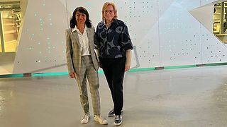 Landtagspräsidentin Aras und die Leiterin der Regionalverwaltung von Nordfinnland, Terttu Savolainen.