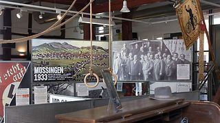 Die Ausstellung in der Kulturscheune Mössingen mit historischen Bildern