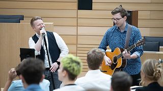 Musiker auf der Bühne