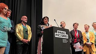 Muhterem Aras spricht am Rednerpult.