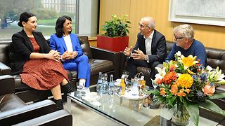 Muhterem Aars im Gespräch mit dem Vorstand der kurdischen Gemeinde Baden-Württemberg