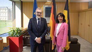 Der Botschafter des Königreichs Spanien, Ricardo Martínez Vázquez, und Landtagspräsidentin Muhterem Aras