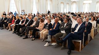 Das Publikum im Weißen Saal des Neuen Schlosses