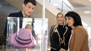 Landtagspräsidentin Muhterem Aras bei einem Gespräch mit Vertreter der Handwerkskammer BW