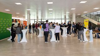 Ausklang beim Mittagessen und an den Infoständen der Landtagsfraktionen und weiteren europapolitischen Aktivitäten im Land