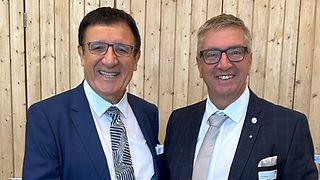 Vizepräsident Dr. Wolfgang Reinhart mit dem Präsidenten der Konferenz, Albert Manser (re.).