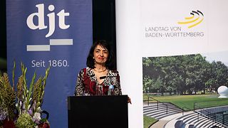 Begrüßung durch Landtagspräsidentin Muhterem Aras