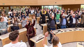 Freude im Plenarsaal