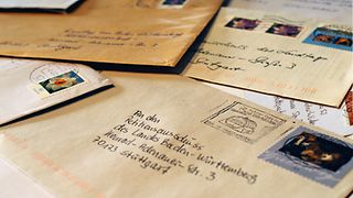 An den Petitionsausschuss adressierte Briefumschläge