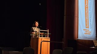 Landtagspräsidentin Muhterem Aras am Rednerpult