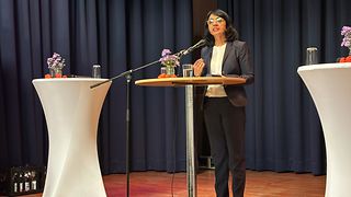 Landtagspräsidentin Muhterem Aras am Rednerpult