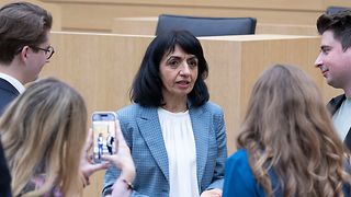 Landtagspräsidentin Muhterem Aras im Gespräch