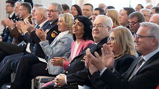 Gäste bei der Verabschiedung von Dr. Frank Knödler