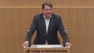 Boris Weirauch am Redepult