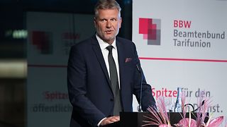 Der Vorsitzende BBW - Beamtenbund Tarifunion Kai Rosenberger