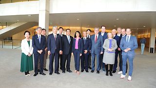 Delegation aus Kanagawa mit Landtagspräsidentin Muhterem Aras und Mitgliedern des Ausschusses für Europa und Internationales