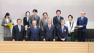 Delegation aus Kanagawa auf der Besuchertribüne