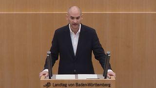 Danyal Bayaz am Redepult