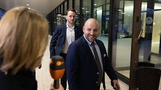 Markus Frohnmaier auf dem Weg in den Landtag