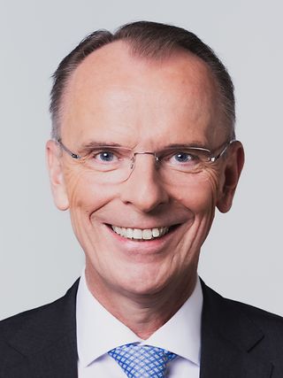 Portrait Alexander Bruns