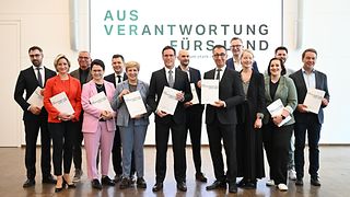 wer-wird-minister-so-koennte-oezdemirs-regierung-aussehen-image.jpg