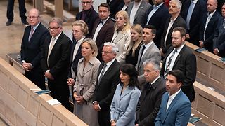 Blick auf die Ehrengäste in der Kirche