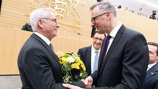 Die ersten Gratulanten