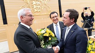 Die ersten Gratulanten