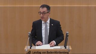 Cem Özdemir am Redepult